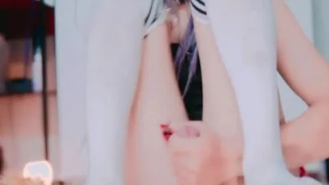filthy oriental Sissy Cat pooper