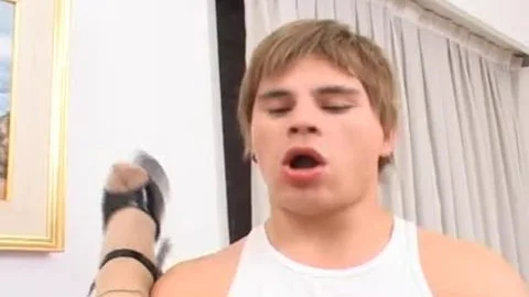 Curvy latin babe lady-man In pantyhose - Latin-whorety