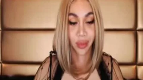 Longmint Ladyboy enormous cock cream flow