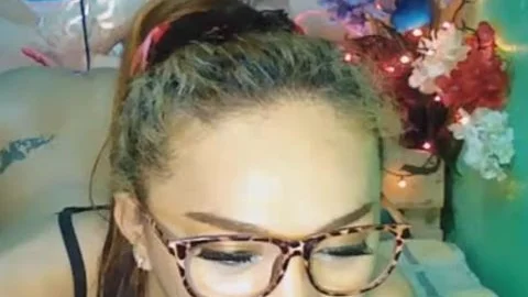 oriental ladyboy Bended In Front Of Her web camera