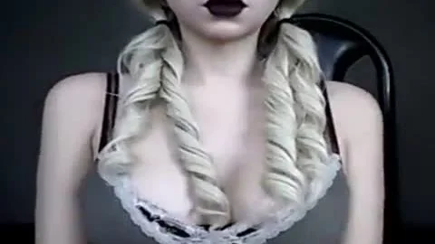 tranny shlong Tug On BasedCams.com