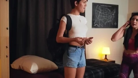 TransAngels - Piercing Daisy Taylor handjob reverse cowgirl
