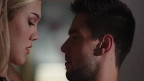 Ts Daisy bow Over And Let Her boyfriend pokes Her