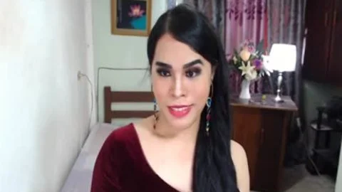 Pinay Beauty ladyboy delicious 10-Pounder cook jerking