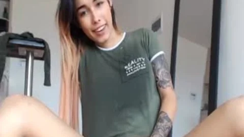 ladyboy Bonnie loves Peeing In Her Show