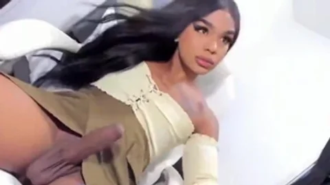 shemale Ladyboy Jerking web camera