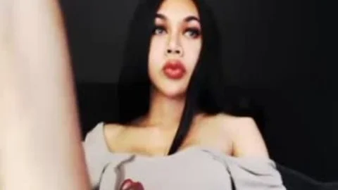 Longmint Pulls love juice Out Of Monstercock