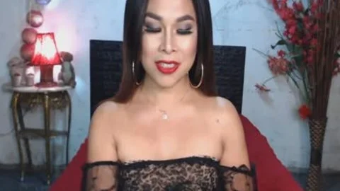 Solo sheboy Rubbing Her asian weenie