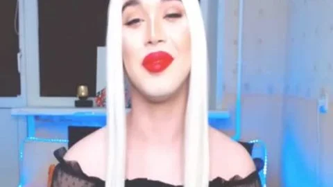 Wonder shelady petite milk cans enormous penis