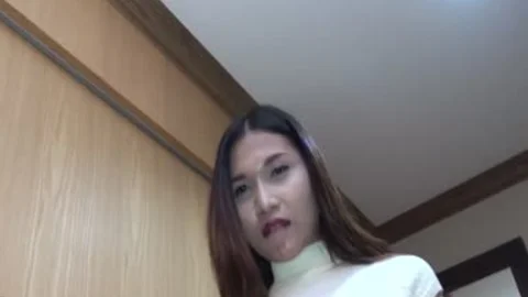 get Your Nose Up Her pantyhose