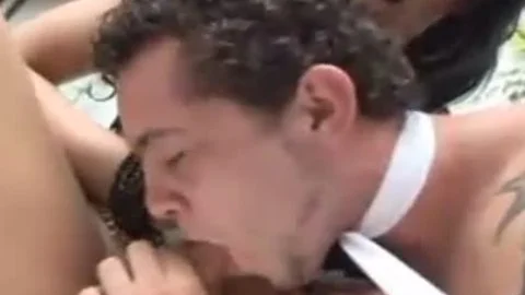 Lady With small marangos likes Giving blowjob